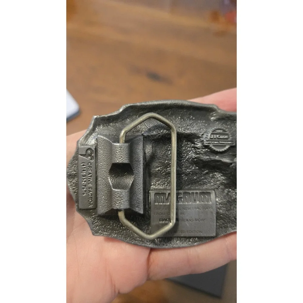 1987 CASE IH Magnum 7100 Series Pewter Belt Buckle LIMITED EDITION Tractor